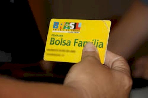 Três milhões de famílias do Bolsa Família deixaram pobreza