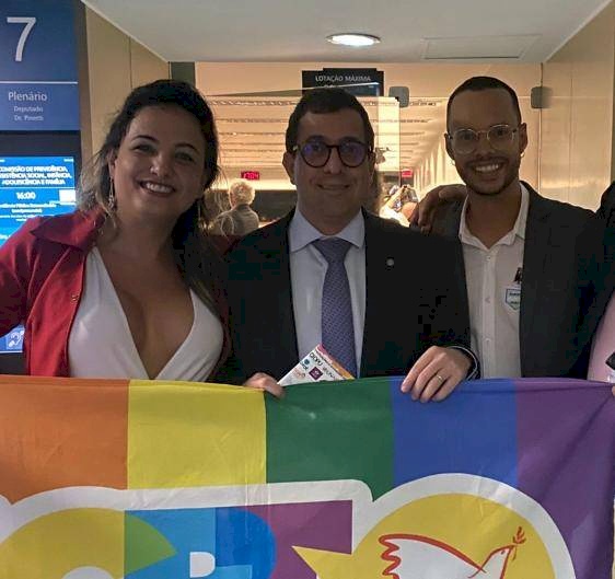 Apoio à criação da Frente Parlamentar Mista em Defesa da Cidadania e dos Direitos LGBTQIA+