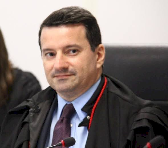 Antônio Hortêncio é empossado como novo procurador-geral da Justiça e promete diálogo e convocação de concursados