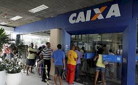 Caixa paga auxílio emergencial a nascidos em agosto