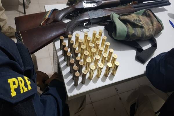 Armas e Munições