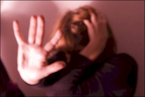 Violência contra mulher cresceu em 20% dos municípios; especialista destaca avanços na legislação para conter casos