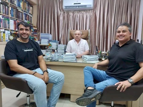 André Gadelha, João Estrela, e Efraim Filho