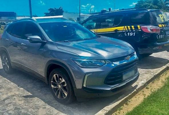 Veículo recuperado pela PRF, na Paraíba