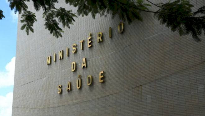 Bolsonaro determina articulação extra no combate à covid-19