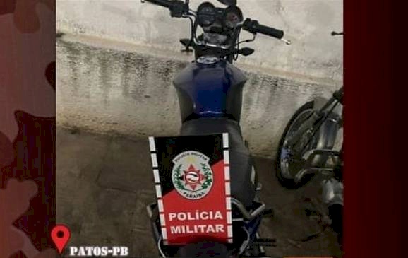 Motocicleta apreendida pela Polícia Militar