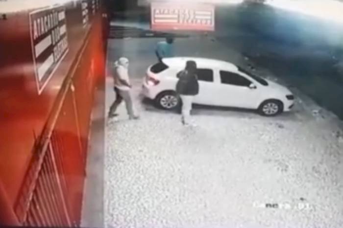 Loja é arrombada e furtada pela gangue da marcha ré, na Paraíba