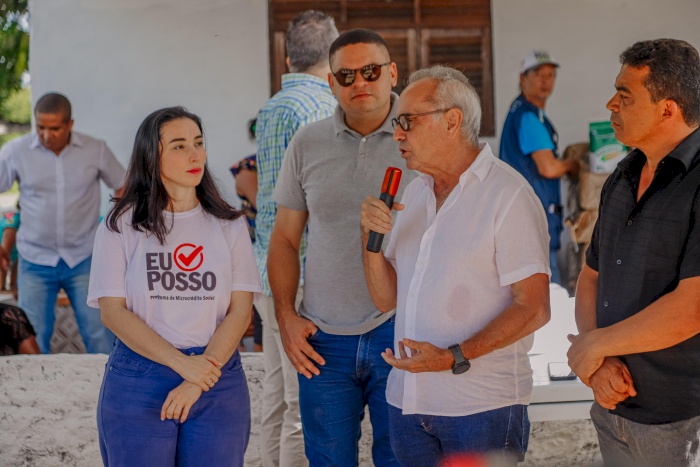 Entrega uma tonelada de sementes de milho a produtores da região de Gramame