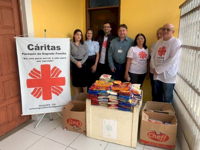 Ação social com 200 Kg de alimentos