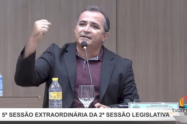 Vereador, Roberto Freire sai em defesa do Prefeito Fábio Tyrone