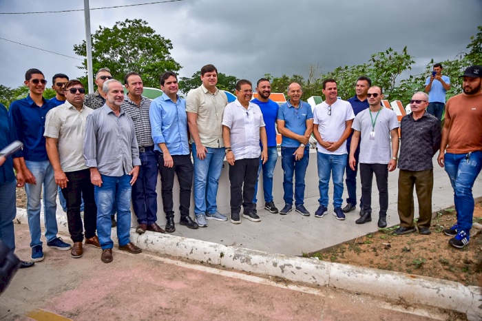 Obras da Adutora do Pajeú em Teixeira