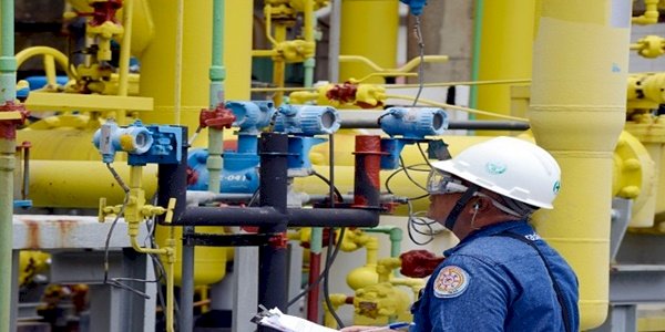 Indústria tem retomada moderada em março, mostra pesquisa da CNI