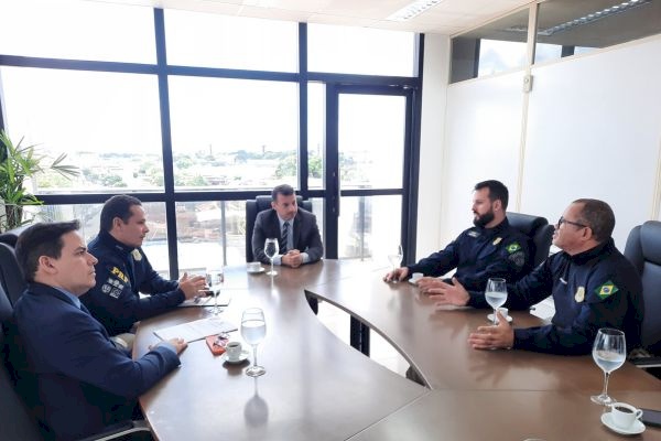 Reunião entre membros do MPPB e da PRF 
