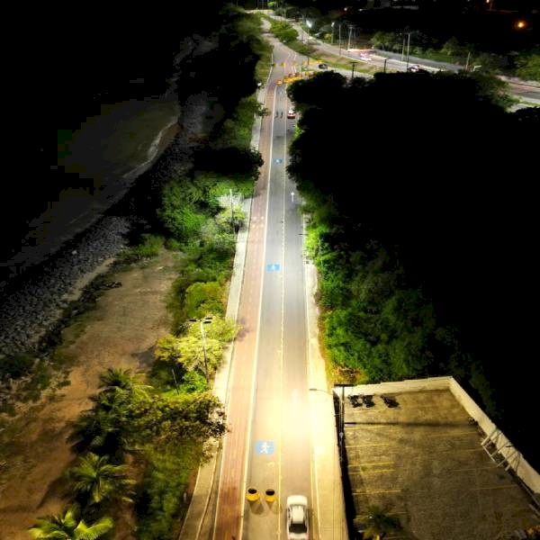 Prefeitura de João Pessoa conclui iluminação de LED na Avenida João
