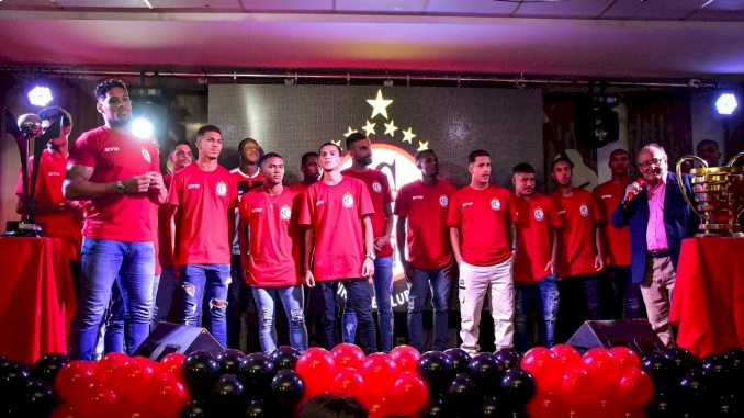 Jogadores do Campinense cobram posição da diretoria sobre salários atrasados