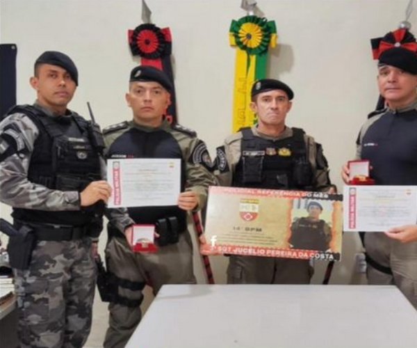 Policiais referência do mês de maio