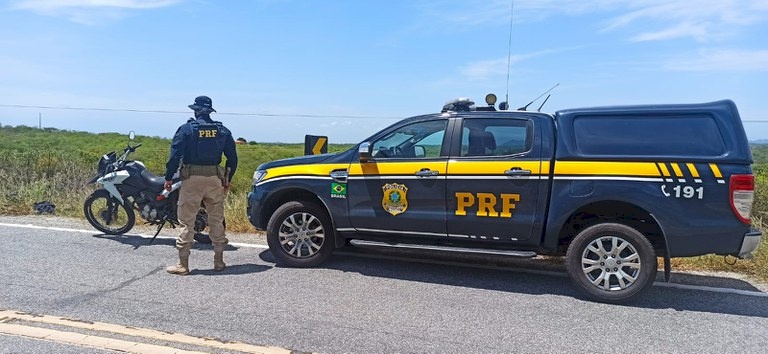 Motocicleta recuperada pela PRF no município de Catingueira 