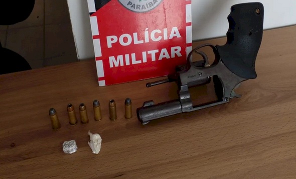 Apreensão de arma de fogo pela Polícia Militar