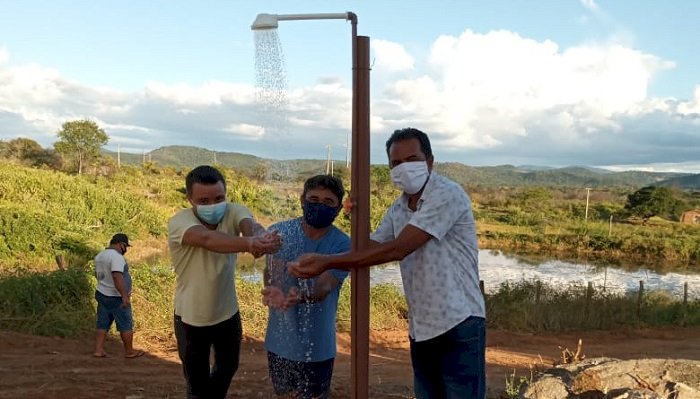 Prefeitura de Sousa entrega Sistema de Abastecimento d´água aos moradores da Comunidade Rural de Pitombeira