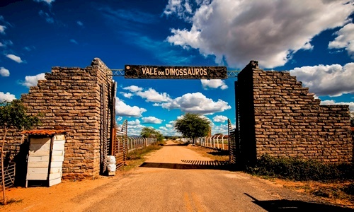 Vale dos Dinossauros, localizado no município de Sousa