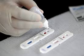 Crianças devem ser testadas sempre que estiverem com suspeita de Covid-19
