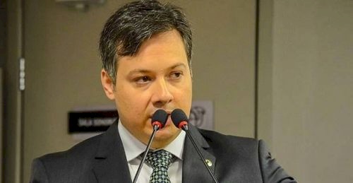 Júnior Araújo na sessão ordinária desta quarta-feira na ALPB