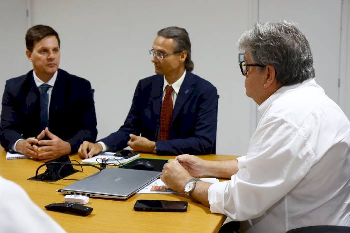 Representantes do Fundo Internacional de Desenvolvimento da Agricultura (Fida)