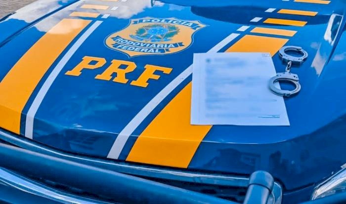 Cumprimento de mandado de prisão