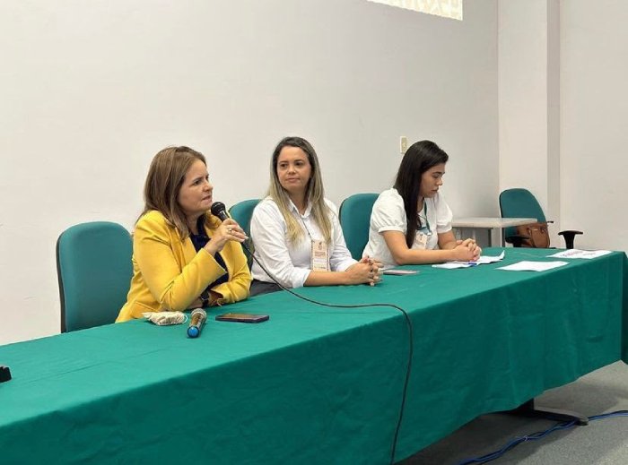 Qualificação com profissionais da Atenção Primária e Hospitalar