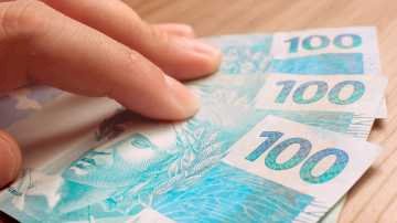 Trabalhadores nascidos em dezembro podem sacar auxílio emergencial