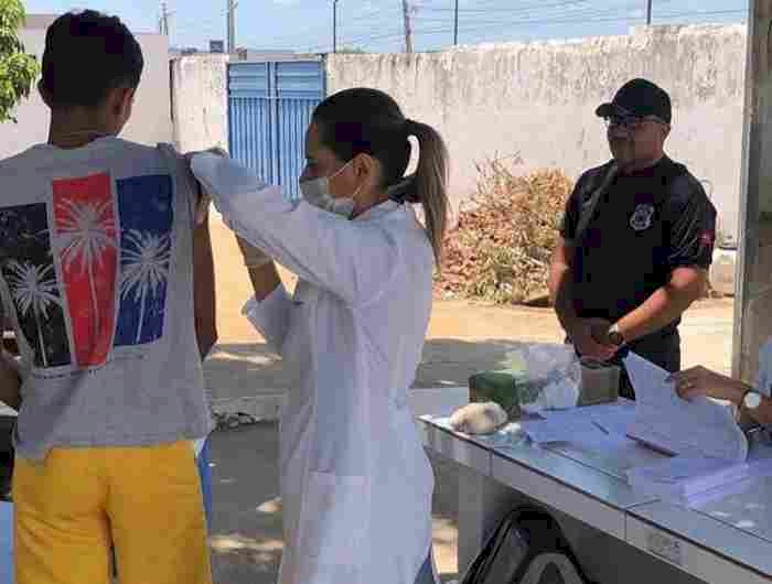 Vacinação contra influenza para funcionários e reeducandos