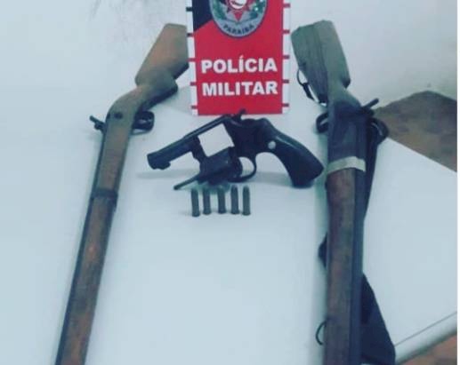 Armas de fogo e munições apreendidas pela PM, no Sertão