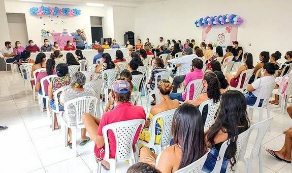 Mais uma edição de entrega de benefícios dos Programas de Garantia e Valorização Social e da Bolsa Maternidade é realizada em Aparecida