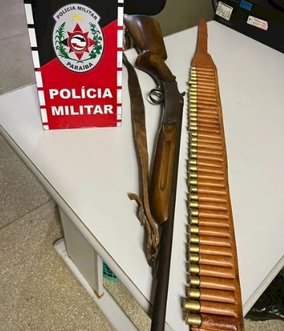 Espingada apreendida pela polícia militar durante Operação Paradigma em Matureia 