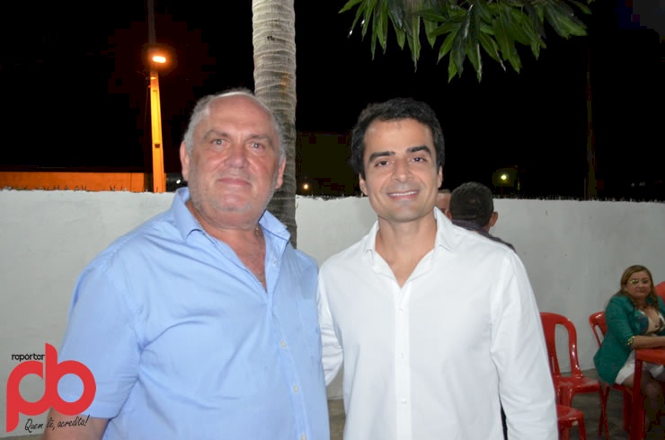 Prefeito Colorau ao lado de Bruno Roberto