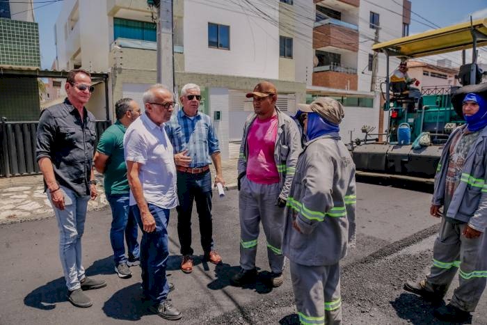 Obras de asfaltamento do binário