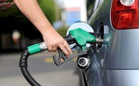 Petrobras anuncia redução no preço de gasolina e diesel nas refinarias; confira
