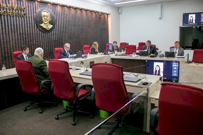 Sessão do Tribunal de Contas do Estado da Paraíba