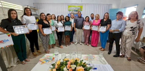 Cerimônia de posse e diplomação dos gestores escolares, em Aparecida 