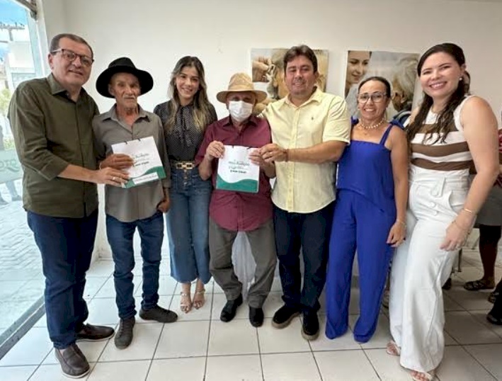Pacientes da Otoclínica Municipal de Sousa são beneficiados com aparelhos auditivos