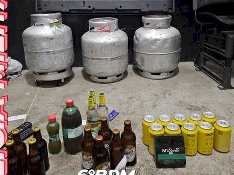 Material furtado recuperado pela PM em Cajazeiras