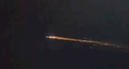 Lixo espacial de foguete chinês visto no céu na Paraíba