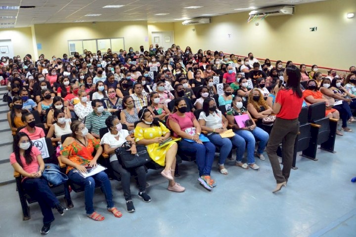 Nesta segunda-feira (11), os profissionais também assinarão o Termo de Adesão ao Programa