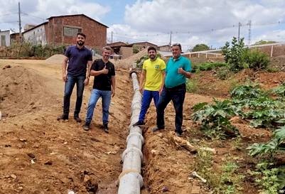 Melhorias na rede de esgoto do Bairro Edilson Alves, em Marizópolis