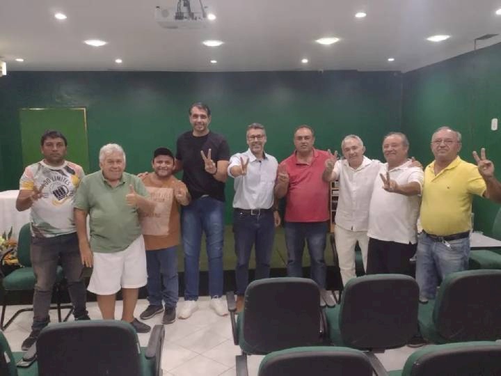 Encontro de pré-candidatos a Vereadores da oposição sousense