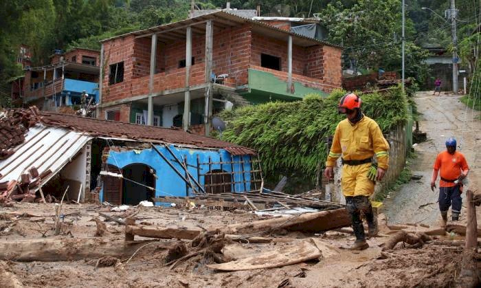 Região atingida por fortes temporais que provocaram enxurradas e deslizamentos de terra