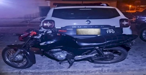 Motocicleta recuperada pela polícia militar na Capital 