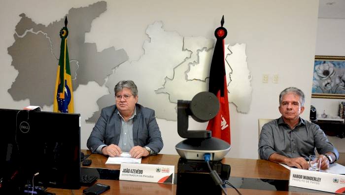 João Azevêdo anuncia voo da companhia aérea Azul para Patos e assegura novos investimentos para o Sertão