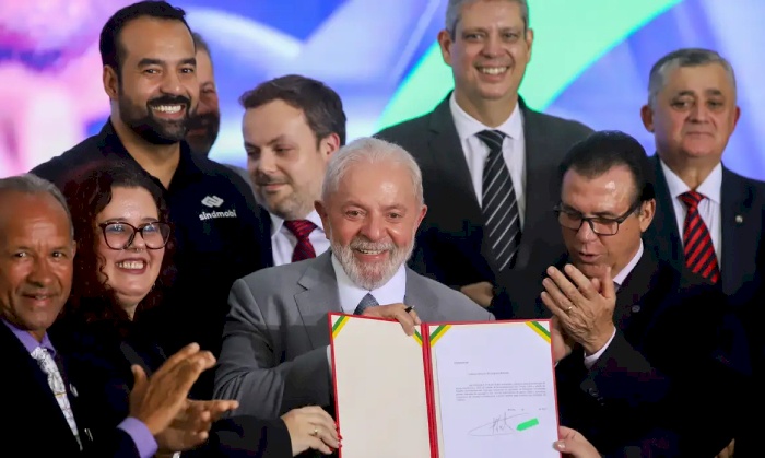 Projeto que regula atividade de motoristas de aplicativo