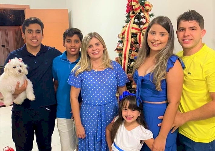 Diretora da 10ª GRE da Paraíba, Sandra Mara e Família